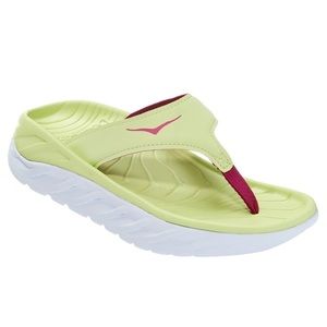 NEW HOKA One One ORA Recovery Flip Flop Sandals Butterfly / Festival Fuchsia